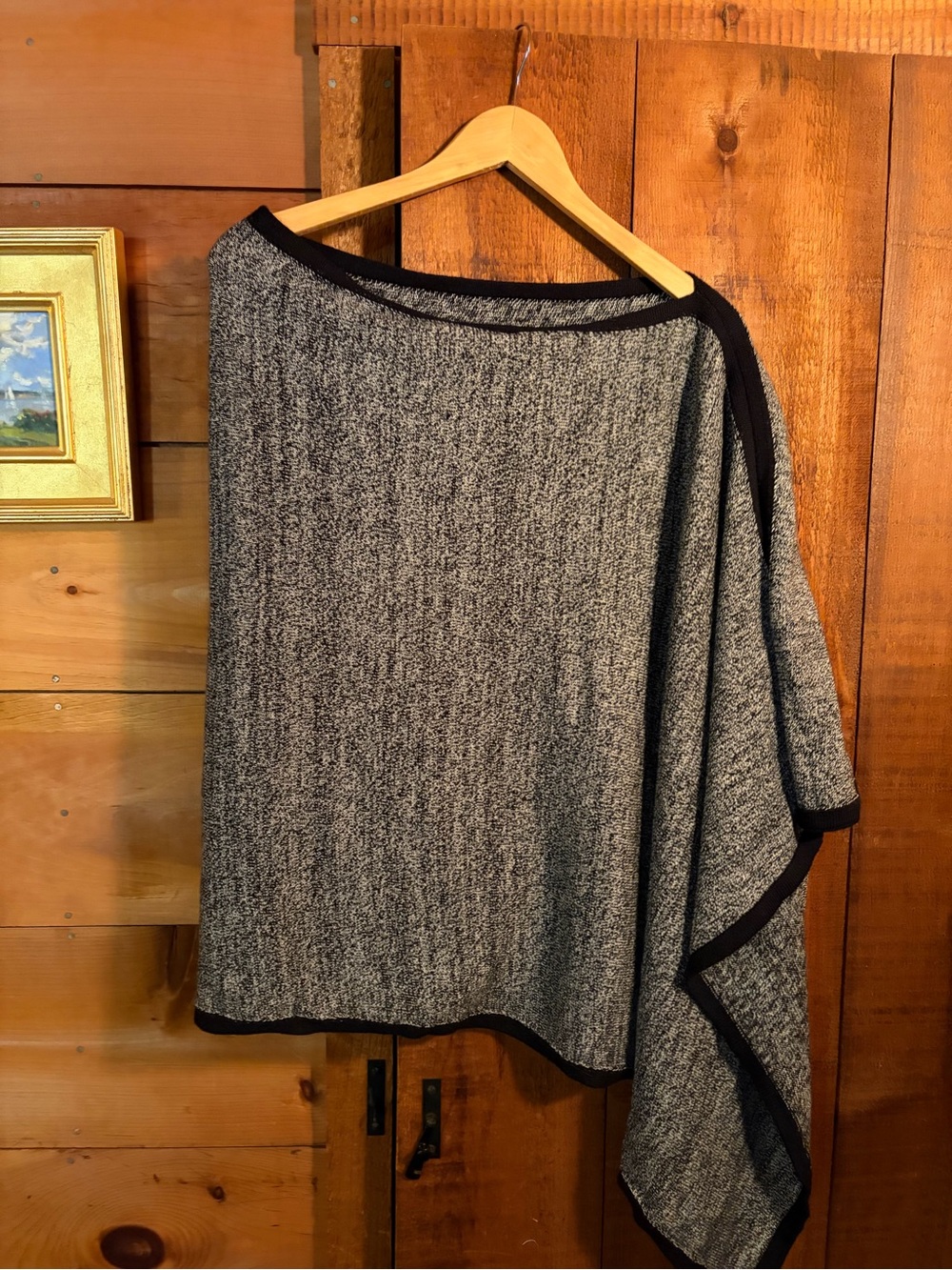Women's Gray Knit Wrap